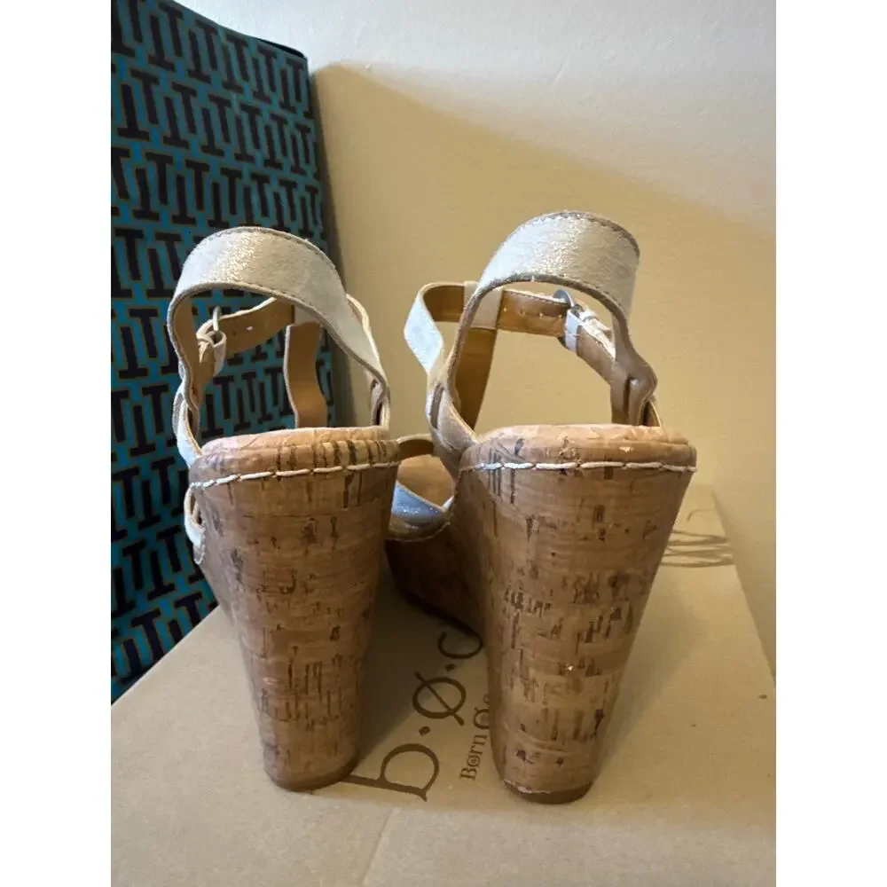 BOC/BORN wedge “REVEL” sandals size 8